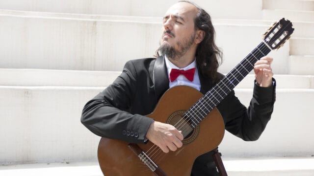 Guido Sanchez Portuguez Guitarist