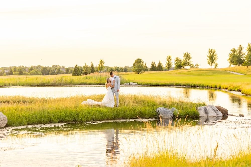 Metamora-Fields-Couple