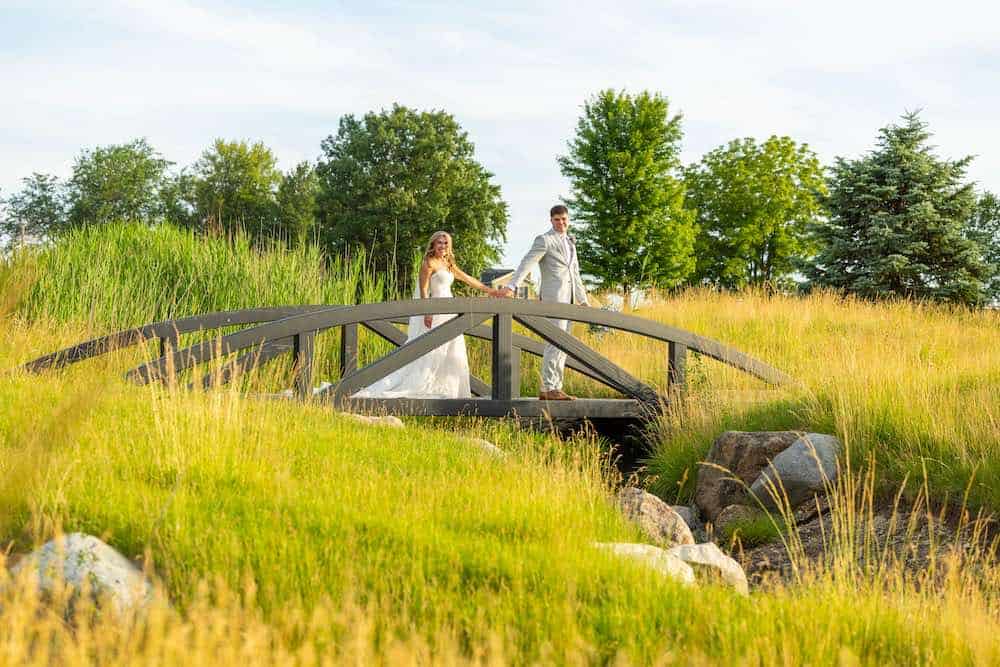 Metamora-Fields-Golf-Course-Couple-Bridge