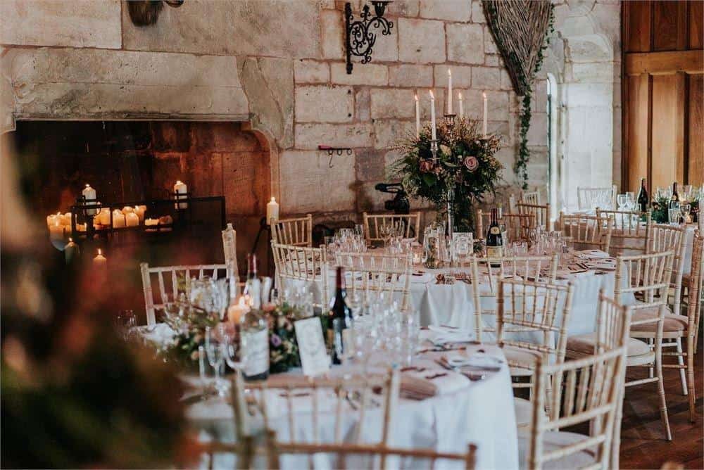 Central Illinois Wedding Guest List Tips: 4 Questions to Ask & 5 Ways to Manage Your List