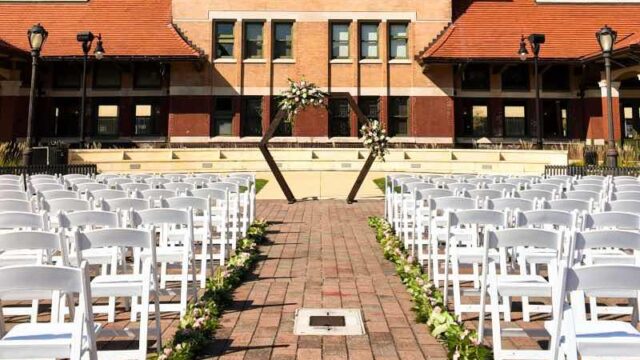 Abraham-lincoln-presidential-library-and-museum-ceremony