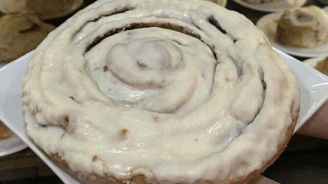 Wedding-Pic-21-Giant-Cinnamon-Roll
